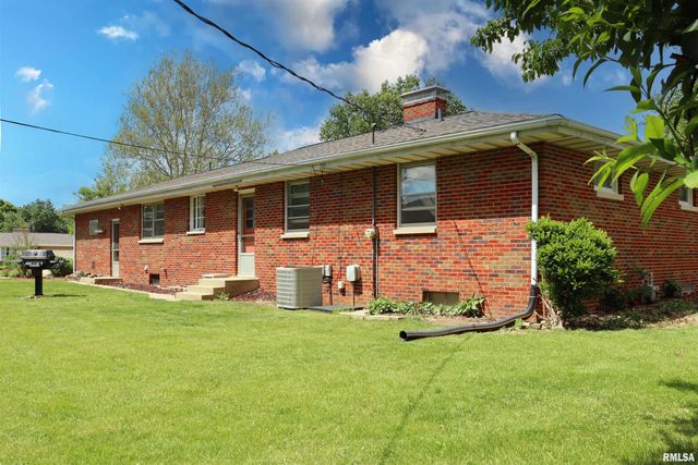 410 WILSHIRE Drive, Washington, IL 61571