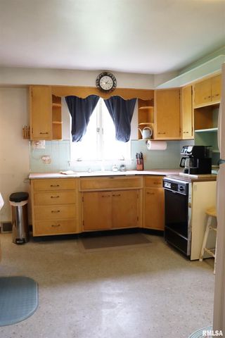 410 WILSHIRE Drive, Washington, IL 61571