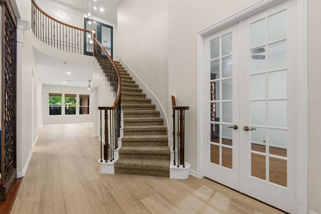 7 Lovenote Court, The Woodlands, TX 77382
