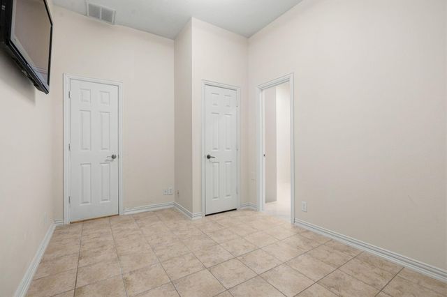 7 Lovenote Court, The Woodlands, TX 77382
