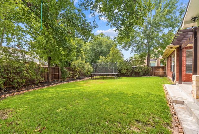 7 Lovenote Court, The Woodlands, TX 77382