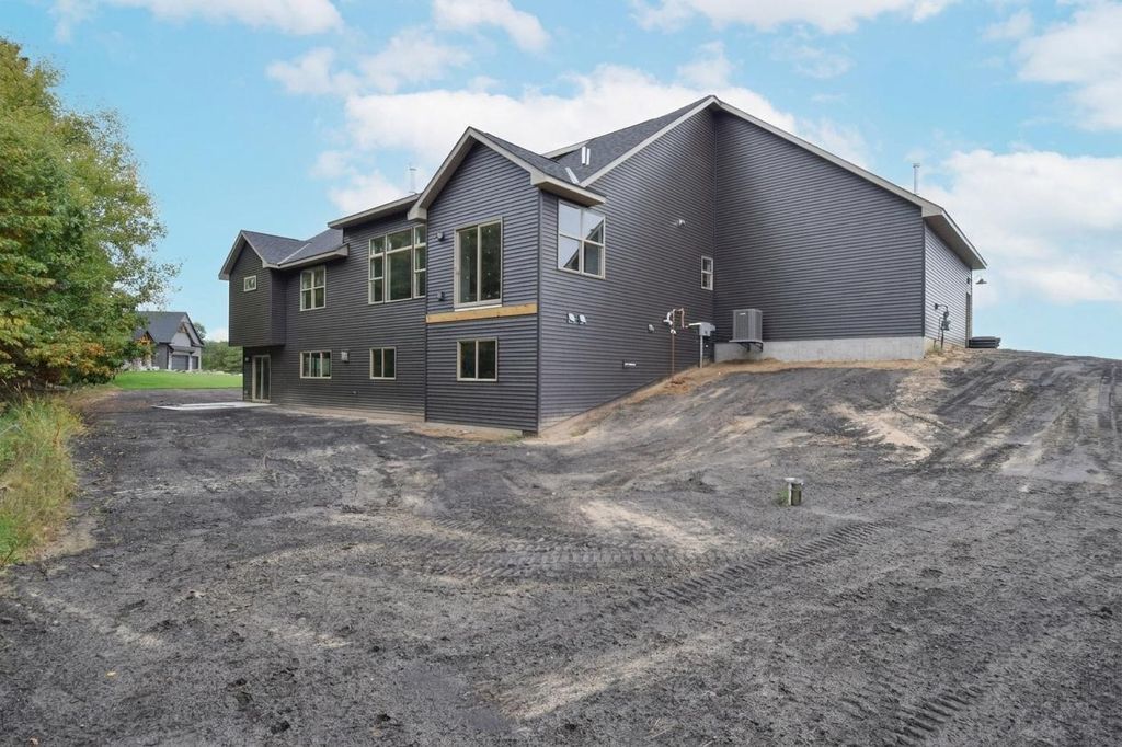 17950 Staples Street NE, Ham Lake, MN 55304 — photo 2