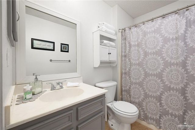 2900 Kilgore Avenue, Mcallen, TX 78504