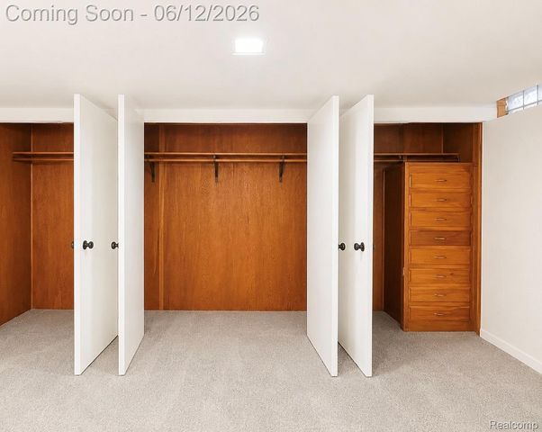 27700 Lexington Parkway, Southfield, MI 48076