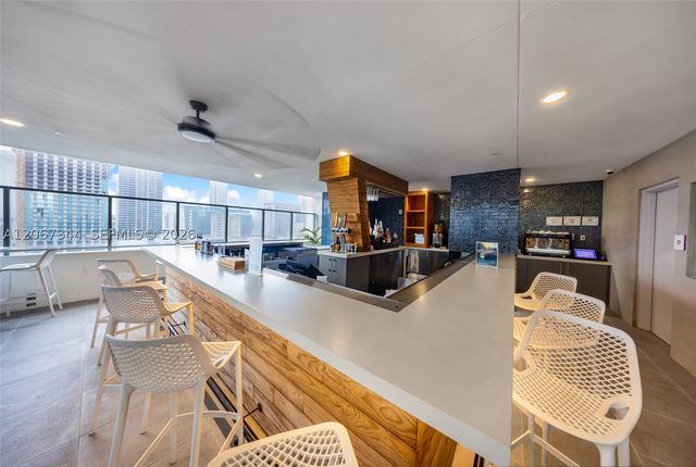 227 NE 2nd St 3107, Miami, FL 33132
