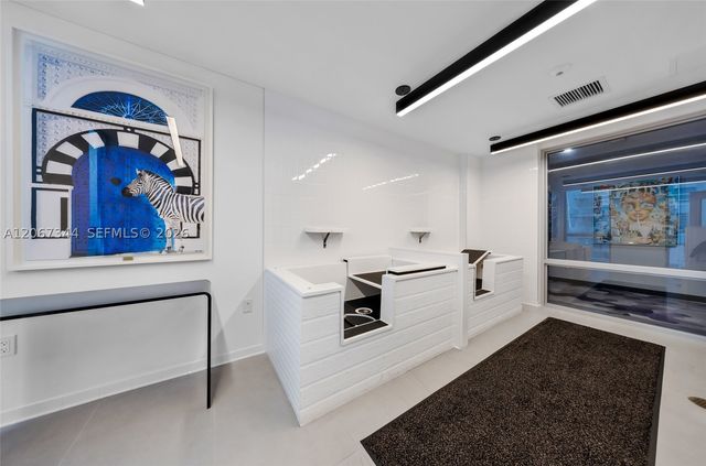 227 NE 2nd St 3107, Miami, FL 33132