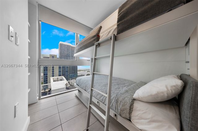 227 NE 2nd St 3107, Miami, FL 33132