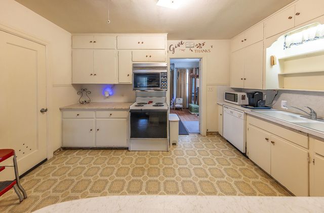 1718 28th Street, Lubbock, TX 79411