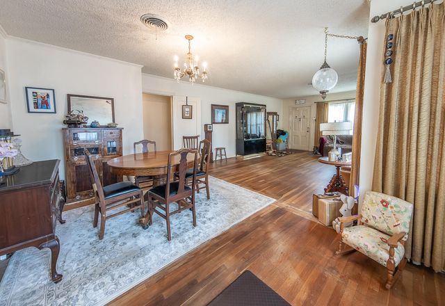 1718 28th Street, Lubbock, TX 79411