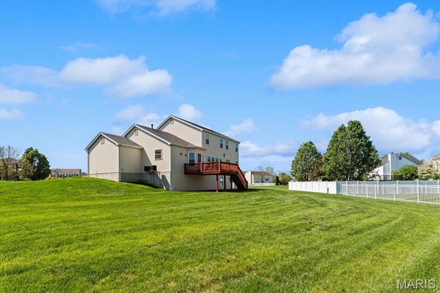 915 Red Scarlet Court, Shiloh, IL 62221