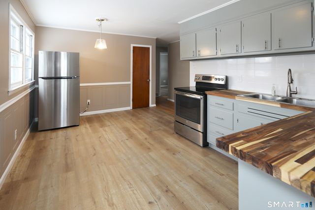 202 Reed Avenue, Windsor Locks, CT 06096