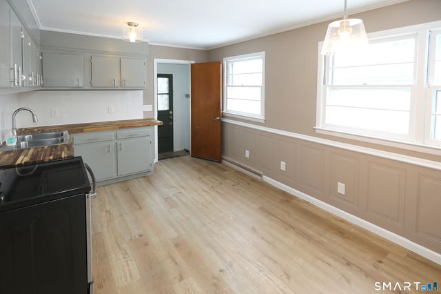 202 Reed Avenue, Windsor Locks, CT 06096