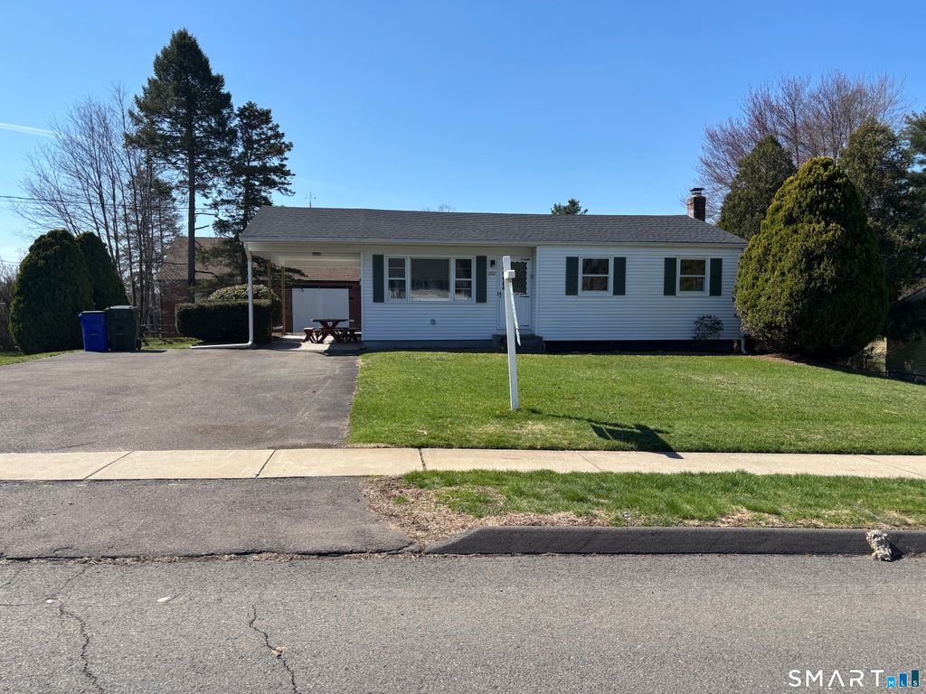 202 Reed Avenue, Windsor Locks, CT 06096