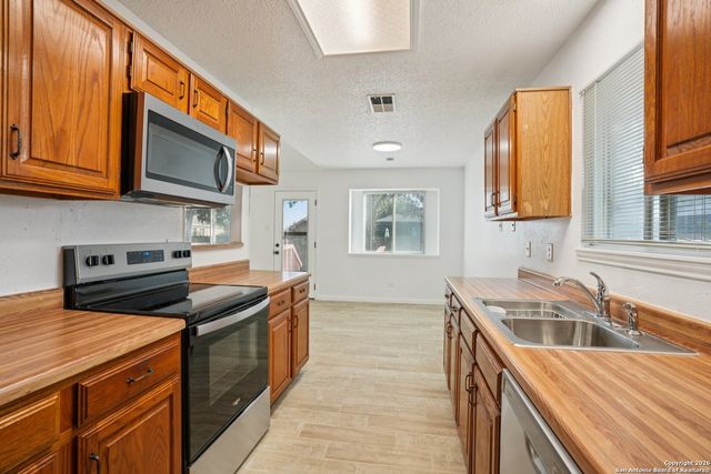 1012 Dimrock, Schertz, TX 78154