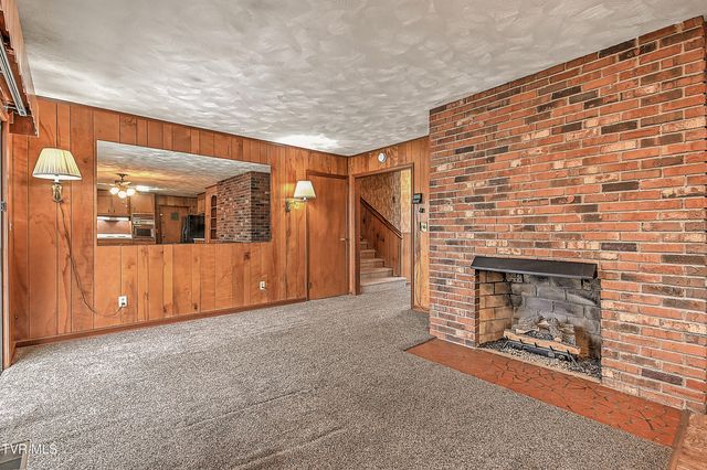 420 Terry Drive, Bristol, VA 24201