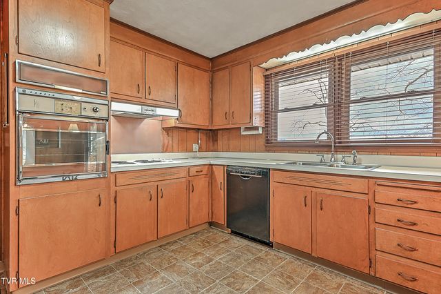 420 Terry Drive, Bristol, VA 24201