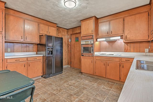 420 Terry Drive, Bristol, VA 24201