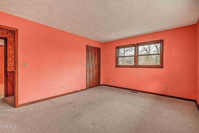 420 Terry Drive, Bristol, VA 24201