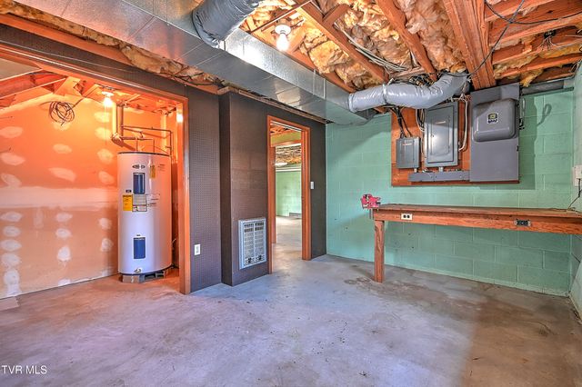 420 Terry Drive, Bristol, VA 24201