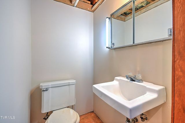 420 Terry Drive, Bristol, VA 24201