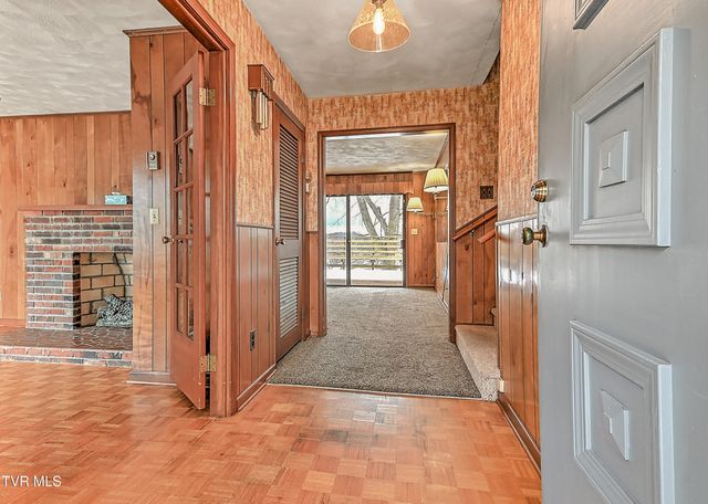 420 Terry Drive, Bristol, VA 24201