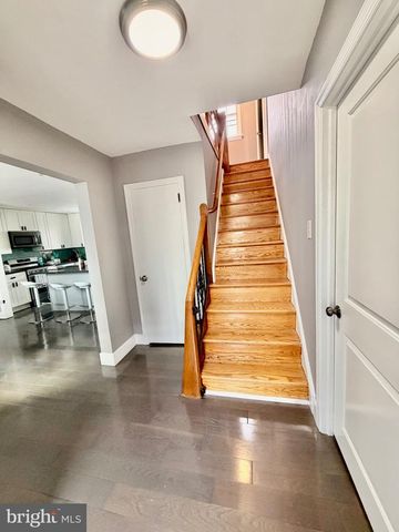 901 COOKE LN, Norristown, PA 19401