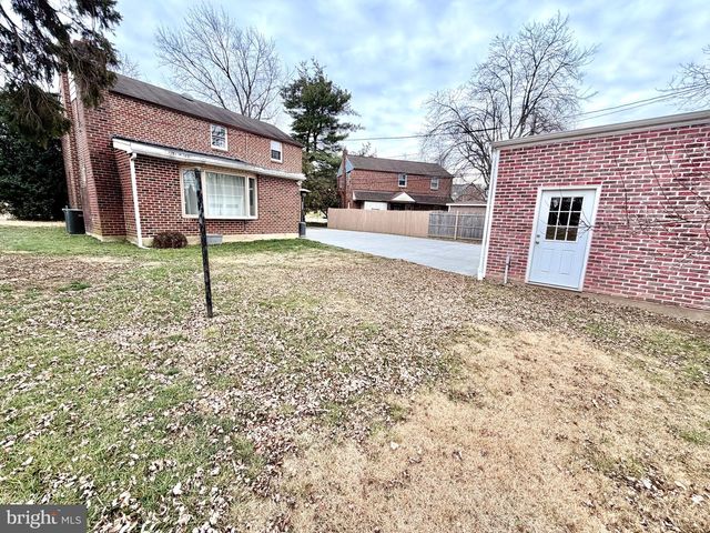 901 COOKE LN, Norristown, PA 19401