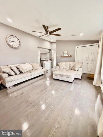 901 COOKE LN, Norristown, PA 19401