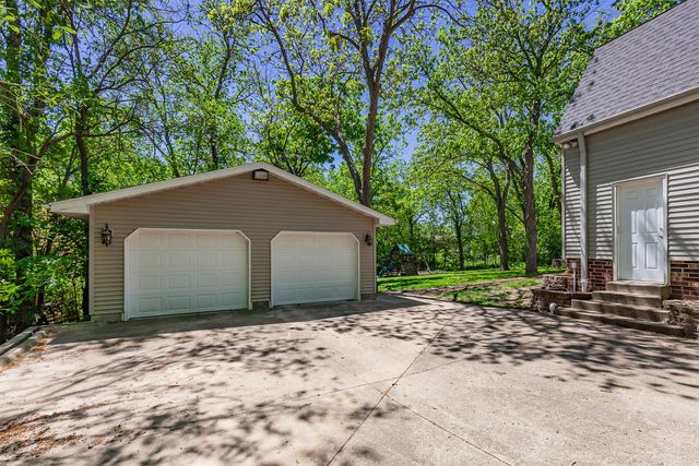 33080 Fox Creek Drive, Waukee, IA 50263