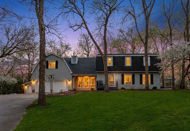 33080 Fox Creek Drive, Waukee, IA 50263