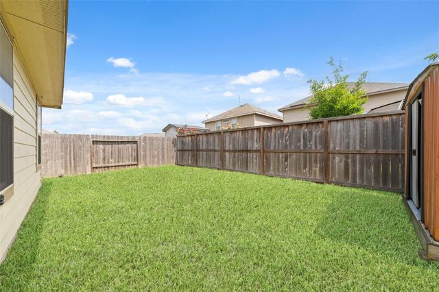 19610 Kingston Green Lane, Houston, TX 77073