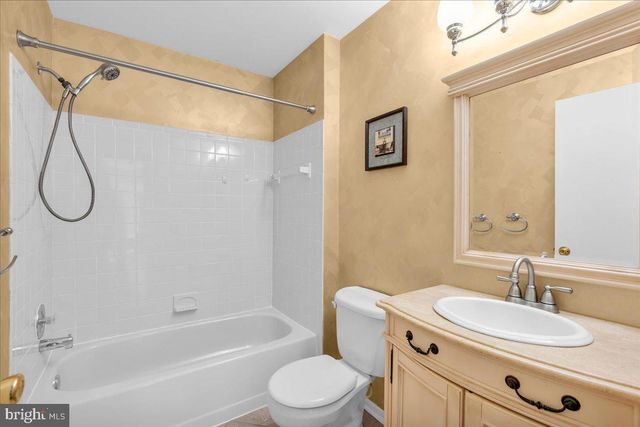 31 CHRISTOPHER RD, Voorhees, NJ 08043