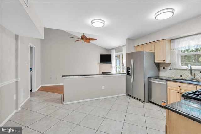 31 CHRISTOPHER RD, Voorhees, NJ 08043