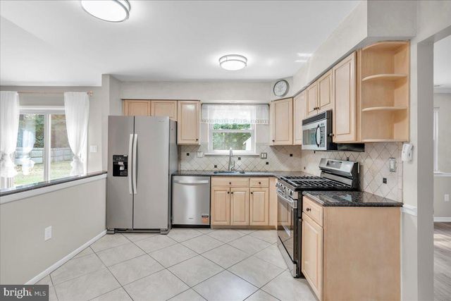 31 CHRISTOPHER RD, Voorhees, NJ 08043