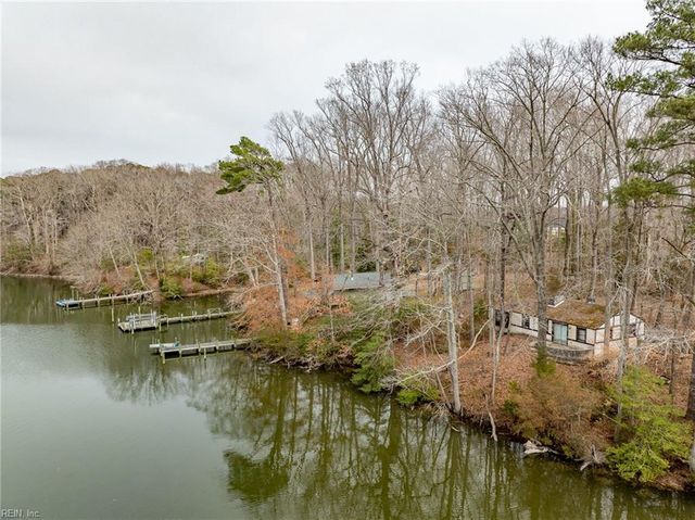 598 Rocky Point LNDG, Cobbs Creek, VA 23035