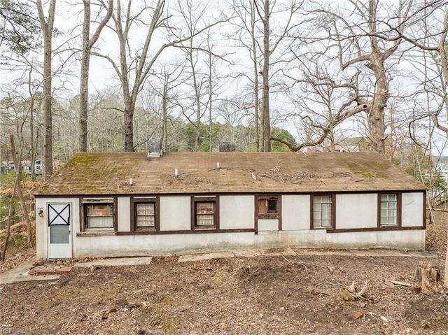 598 Rocky Point LNDG, Cobbs Creek, VA 23035