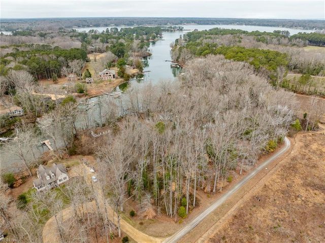 598 Rocky Point LNDG, Cobbs Creek, VA 23035