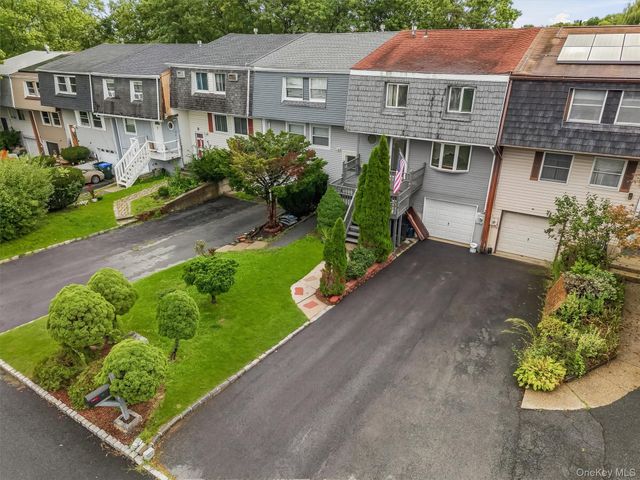 13 Old Anvil Lane, Middletown, NY 10940