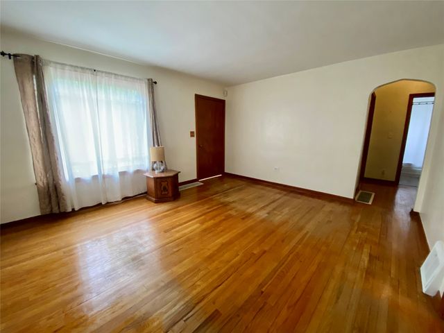 214 ANDREWS PARK Boulevard, Erie, PA 16511