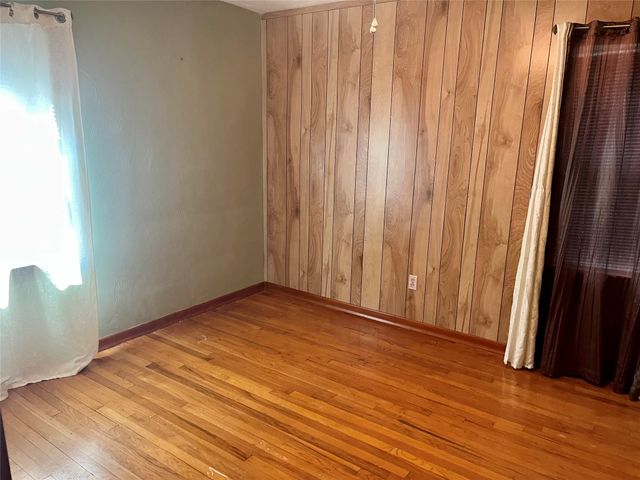 214 ANDREWS PARK Boulevard, Erie, PA 16511