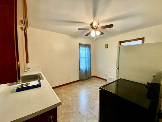 214 ANDREWS PARK Boulevard, Erie, PA 16511
