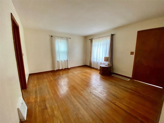 214 ANDREWS PARK Boulevard, Erie, PA 16511