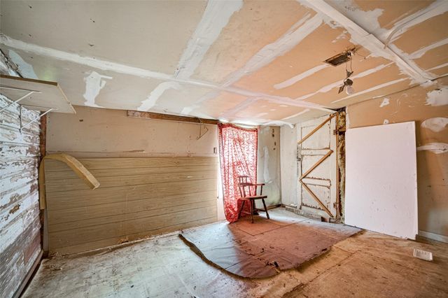 2127 Pearl Street, Houston, TX 77029