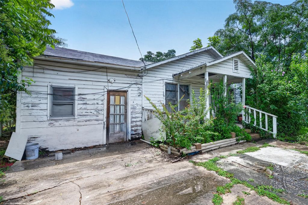 2127 Pearl Street, Houston, TX 77029