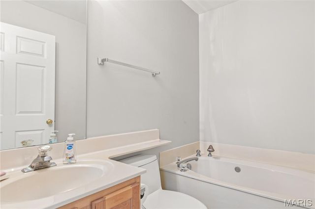 539 Galway Drive 6B, O'fallon, MO 63366