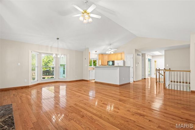 539 Galway Drive 6B, O'fallon, MO 63366