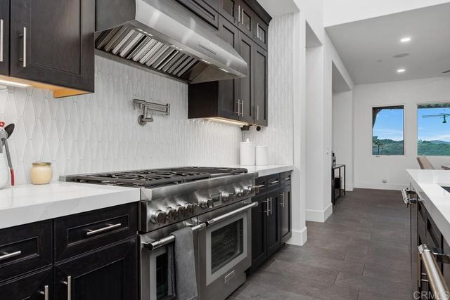 3881 Rancho Summit Drive, Encinitas, CA 92024