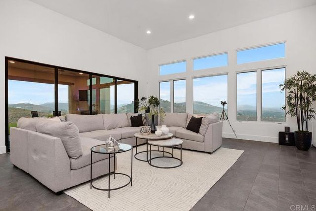 3881 Rancho Summit Drive, Encinitas, CA 92024