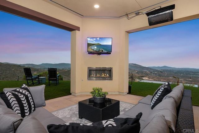 3881 Rancho Summit Drive, Encinitas, CA 92024