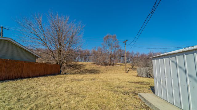 2517 River Drive, Highland, IN 46322